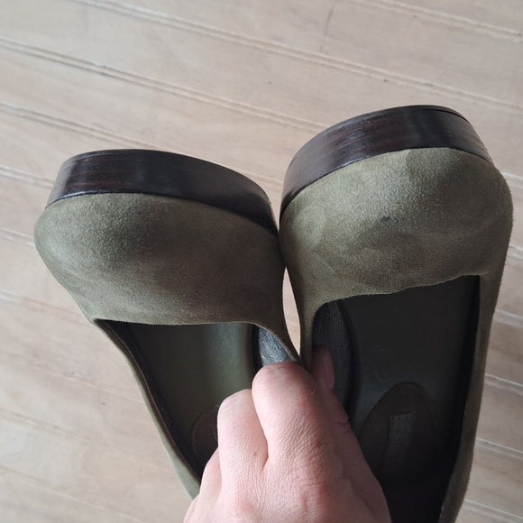 Banana Republic "Union" Dark Olive Green Suede Leather Platform Block Heel Pumps - Picture 6 of 12